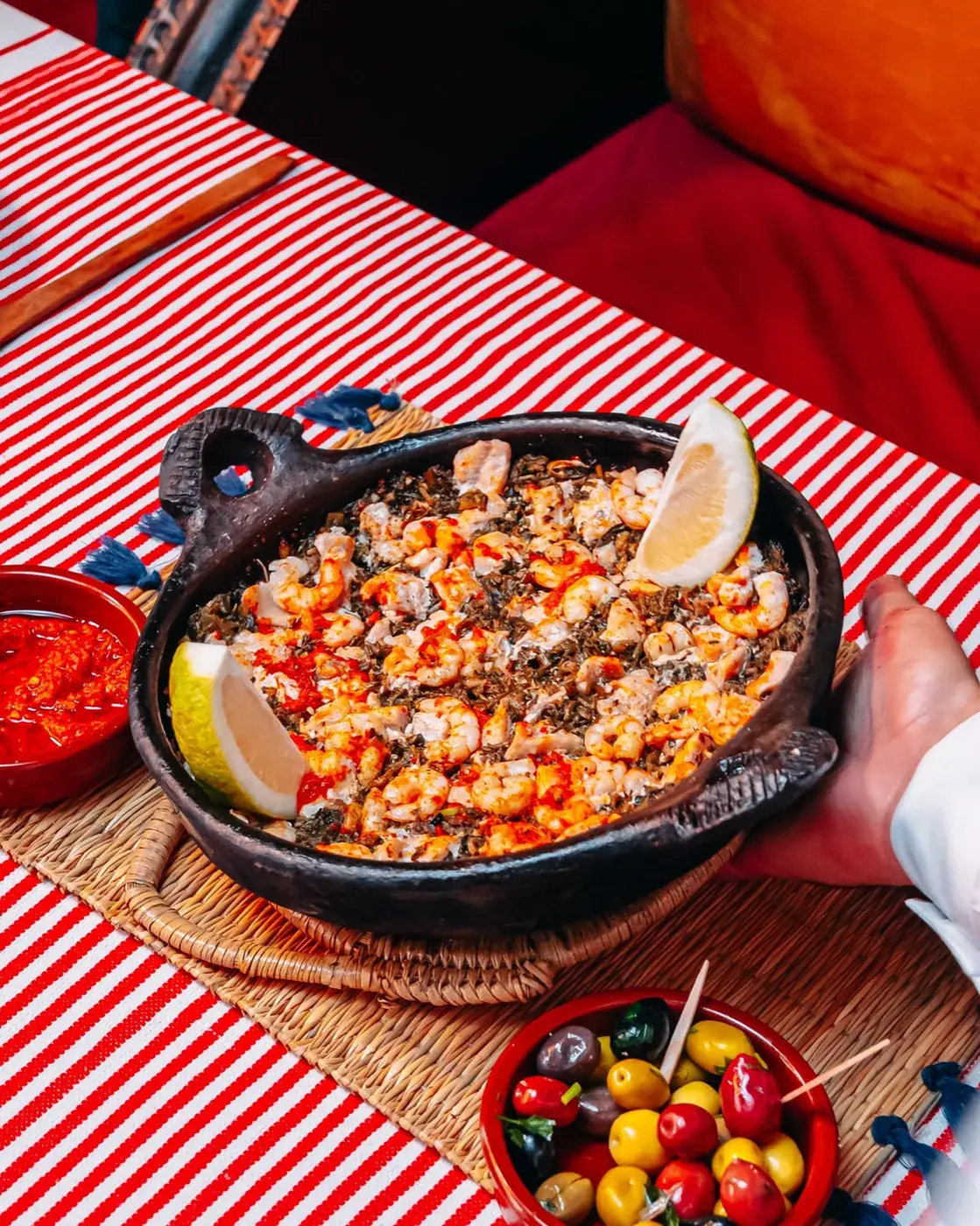Tajine d'épinards, crevettes et espadon